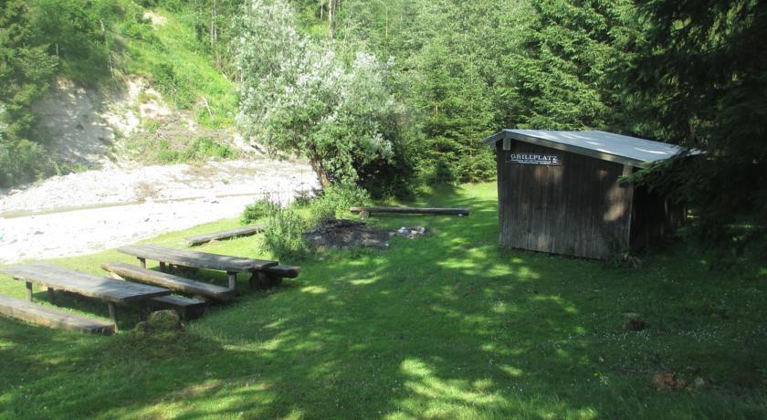 Ferienhaus Schwarzenbacher Лунгёц Номер фото