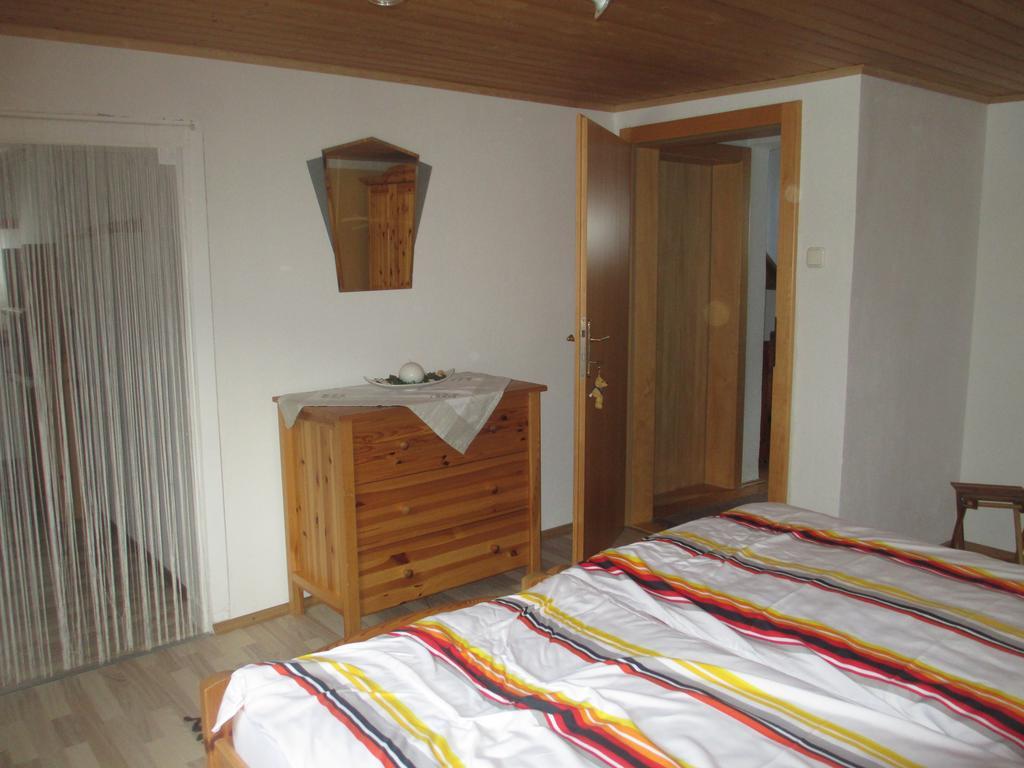 Ferienhaus Schwarzenbacher Лунгёц Номер фото